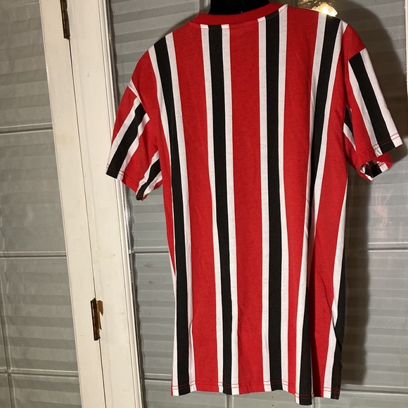 Red and white stripe in T shirt in men’s - Picture 4 of 5